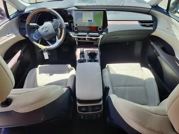 2T2BBMCA0TC113094 2026 LEXUS RX - Image 8