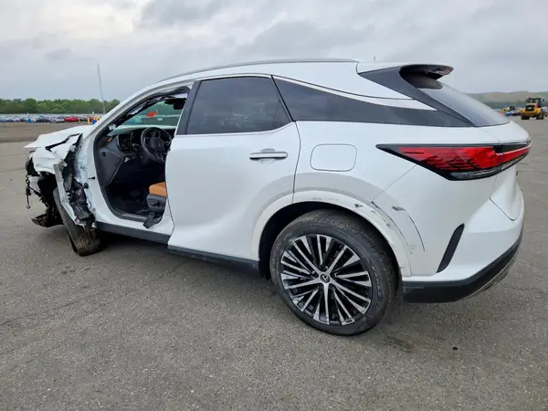 2T2BBMCA1RC024885 2024 LEXUS RX - Image 2