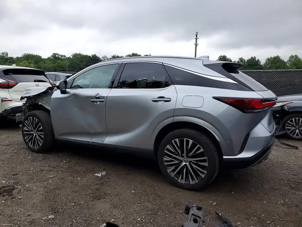 2T2BBMCA1RC031724 2024 LEXUS RX - Image 2