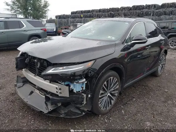 2T2BBMCA1RC034641 2024 LEXUS RX - Image 2