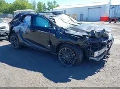2T2BBMCA1RC058261 2024 LEXUS RX