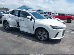 2T2BBMCA1SC069556 2025 LEXUS RX
