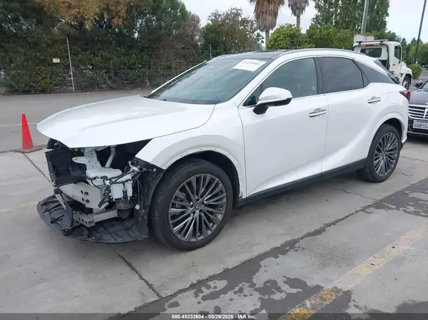 2T2BBMCA1SC083232 2025 LEXUS RX - Image 2