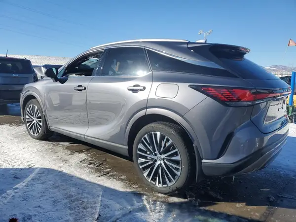 2T2BBMCA2PC003993 2023 LEXUS RX - Image 2