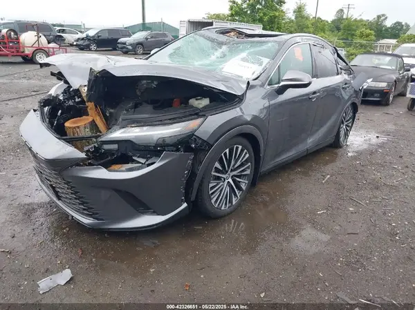 2T2BBMCA2PC005680 2023 LEXUS RX - Image 2