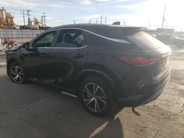 2T2BBMCA2PC006814 2023 LEXUS RX - Image 2