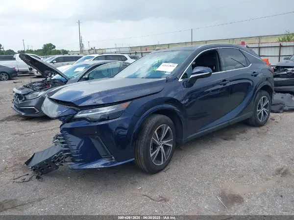 2T2BBMCA2PC019174 2023 LEXUS RX - Image 2