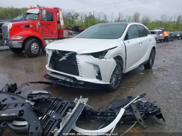 2T2BBMCA2PC019482 2023 LEXUS RX - Image 2