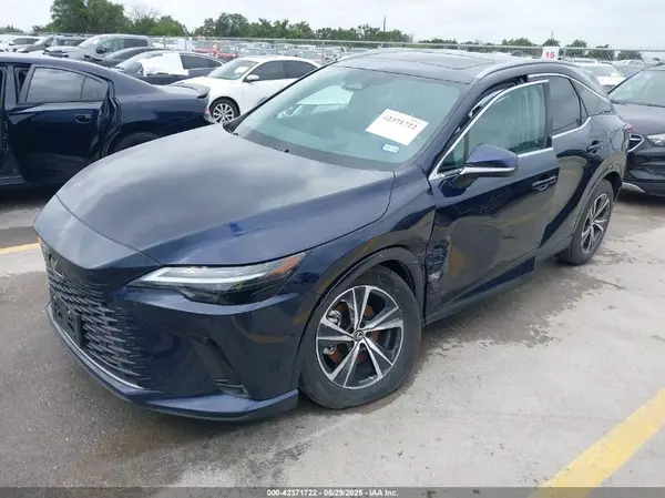 2T2BBMCA2RC027049 2024 LEXUS RX - Image 2
