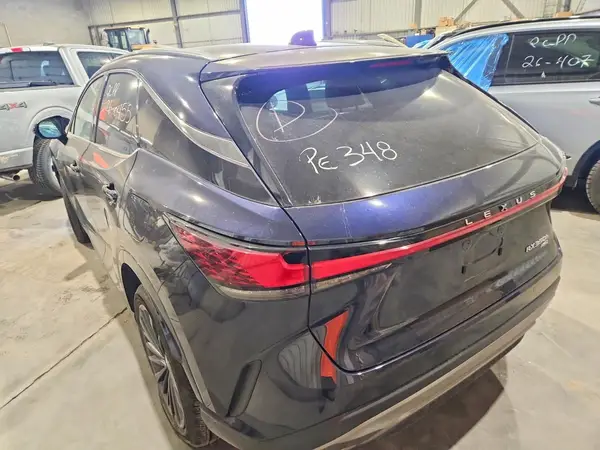 2T2BBMCA2SC068500 2025 LEXUS RX - Image 2