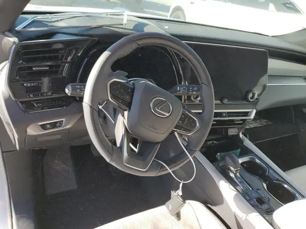 2T2BBMCA2SC070683 2025 LEXUS RX - Image 8