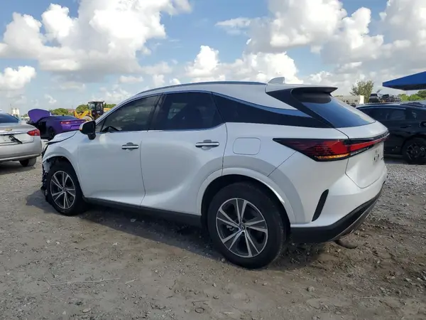 2T2BBMCA2SC072448 2025 LEXUS RX - Image 2