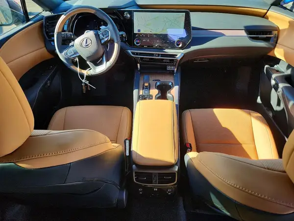 2T2BBMCA2SC080338 2025 LEXUS RX - Image 8