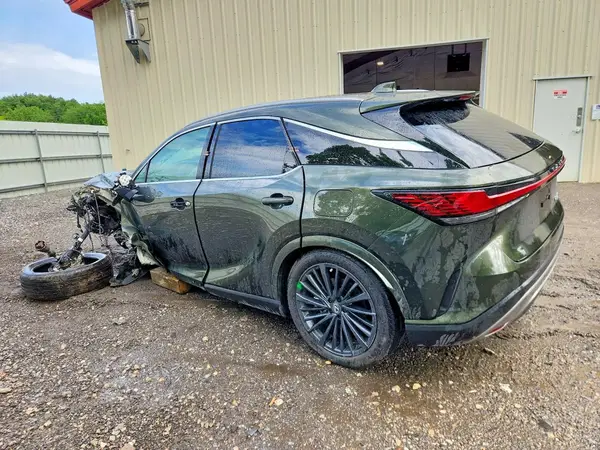 2T2BBMCA2SC089511 2025 LEXUS RX - Image 2