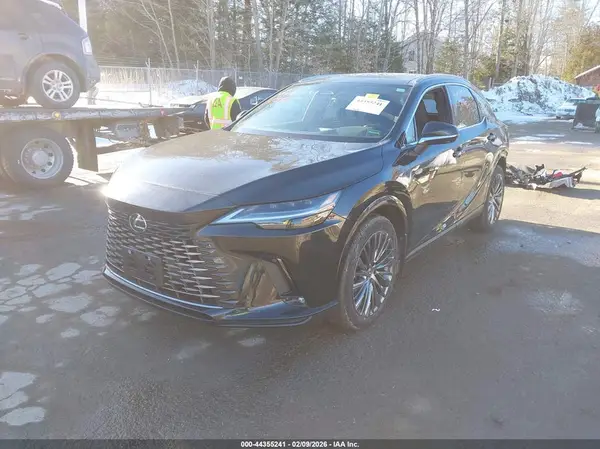 2T2BBMCA2SC091324 2025 LEXUS RX - Image 2