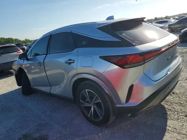 2T2BBMCA2SC098175 2025 LEXUS RX - Image 2
