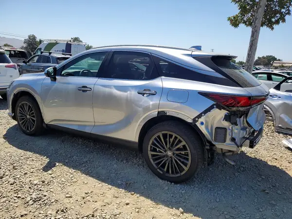 2T2BBMCA2SC103665 2025 LEXUS RX - Image 2