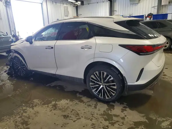 2T2BBMCA2TC109466 2026 LEXUS RX - Image 2