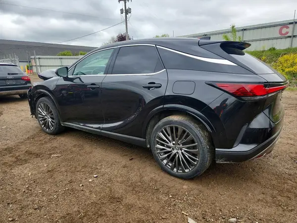2T2BBMCA3PC009561 2023 LEXUS RX - Image 2