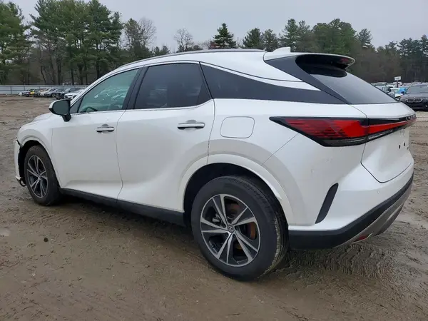2T2BBMCA3RC030459 2024 LEXUS RX - Image 2
