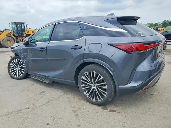 2T2BBMCA3RC032163 2024 LEXUS RX - Image 2