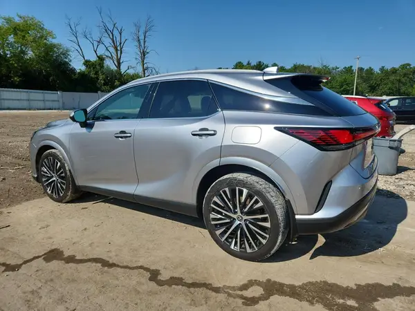 2T2BBMCA3RC044703 2024 LEXUS RX - Image 2