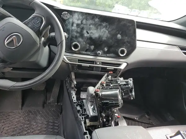 2T2BBMCA3RC054003 2024 LEXUS RX - Image 8