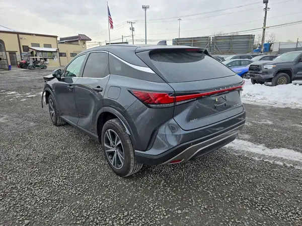 2T2BBMCA3RC054664 2024 LEXUS RX - Image 2