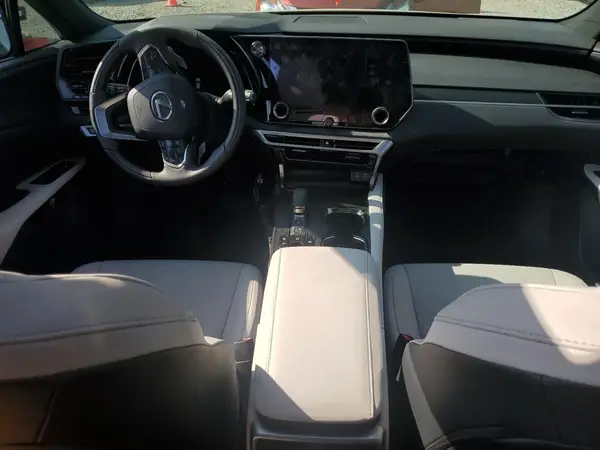 2T2BBMCA3SC082079 2025 LEXUS RX - Image 8