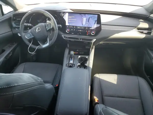 2T2BBMCA3SC086973 2025 LEXUS RX - Image 8