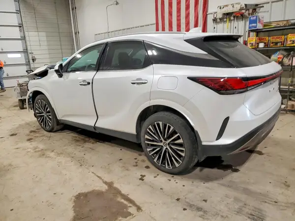 2T2BBMCA3SC087475 2025 LEXUS RX - Image 2