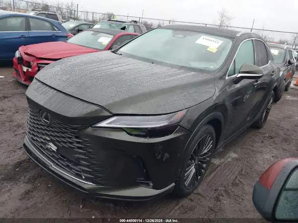 2T2BBMCA3SC100502 2025 LEXUS RX - Image 2