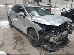 2T2BBMCA3SC100886 2025 LEXUS RX