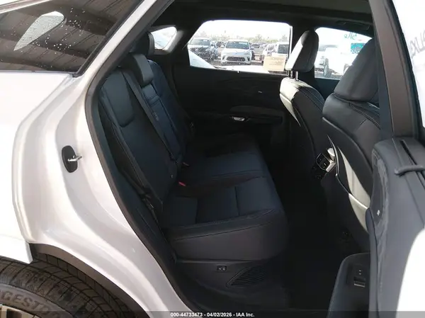 2T2BBMCA3TC116944 2026 LEXUS RX - Image 8