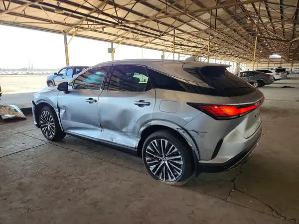 2T2BBMCA3TC128155 2026 LEXUS RX - Image 2