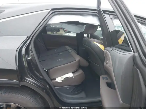 2T2BBMCA4PC012811 2023 LEXUS RX - Image 8