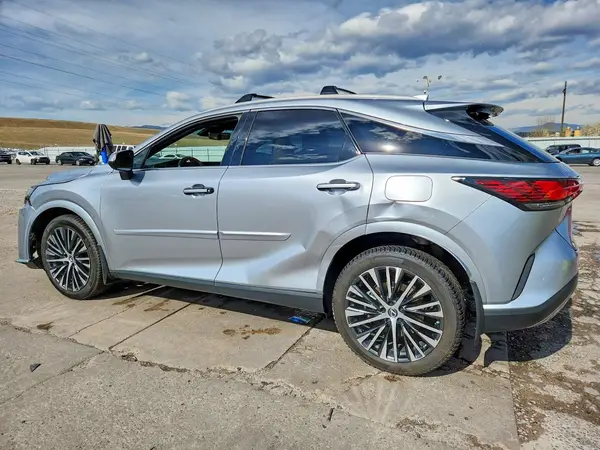 2T2BBMCA4PC018995 2023 LEXUS RX - Image 2