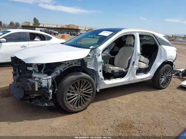 2T2BBMCA4PC021539 2023 LEXUS RX - Image 2