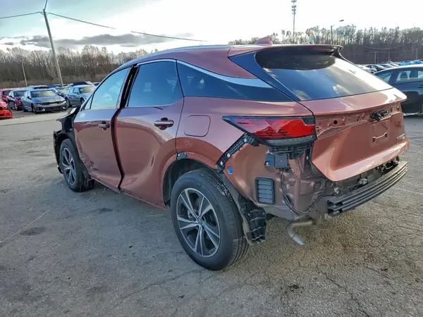 2T2BBMCA4RC023004 2024 LEXUS RX - Image 2