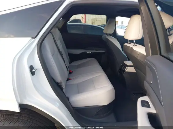2T2BBMCA4RC049523 2024 LEXUS RX - Image 8