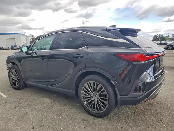 2T2BBMCA4SC069731 2025 LEXUS RX - Image 2
