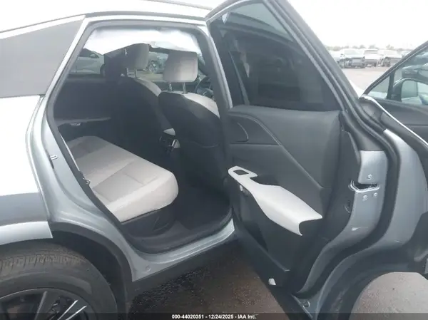 2T2BBMCA4SC072984 2025 LEXUS RX - Image 8
