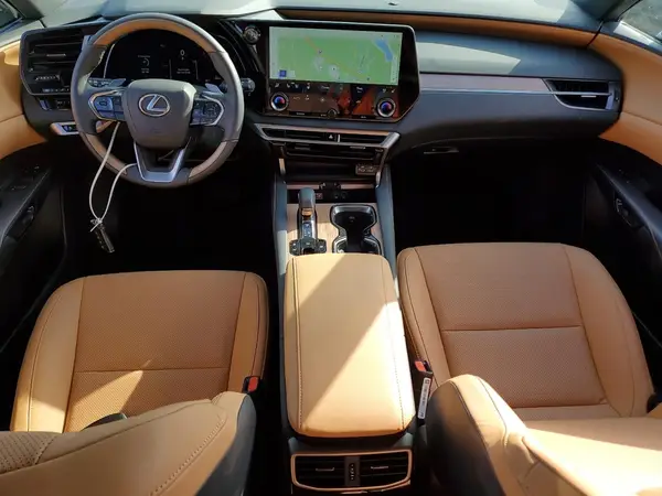 2T2BBMCA4SC083046 2025 LEXUS RX - Image 8