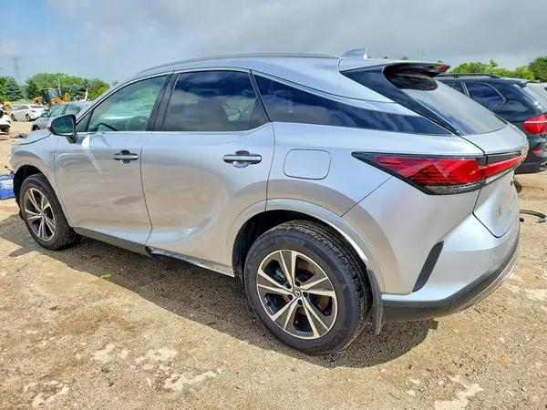 2T2BBMCA4SC084889 2025 LEXUS RX - Image 2