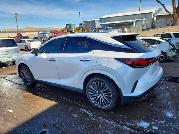 2T2BBMCA4SC091535 2025 LEXUS RX - Image 2