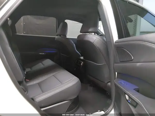 2T2BBMCA4SC094659 2025 LEXUS RX - Image 8