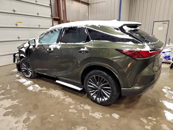 2T2BBMCA4SC096640 2025 LEXUS RX - Image 2