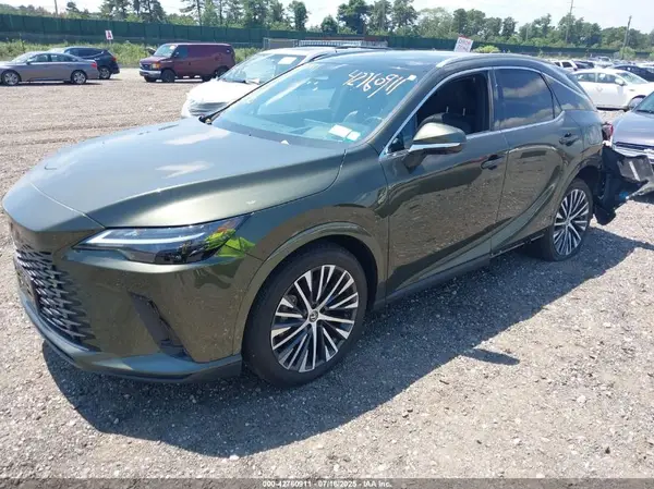 2T2BBMCA5PC009674 2023 LEXUS RX - Image 2