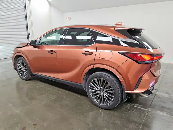 2T2BBMCA5RC036568 2024 LEXUS RX - Image 2