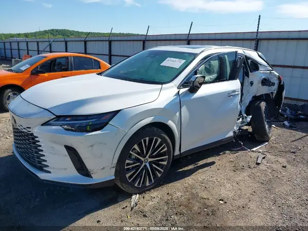 2T2BBMCA5RC039633 2024 LEXUS RX - Image 2
